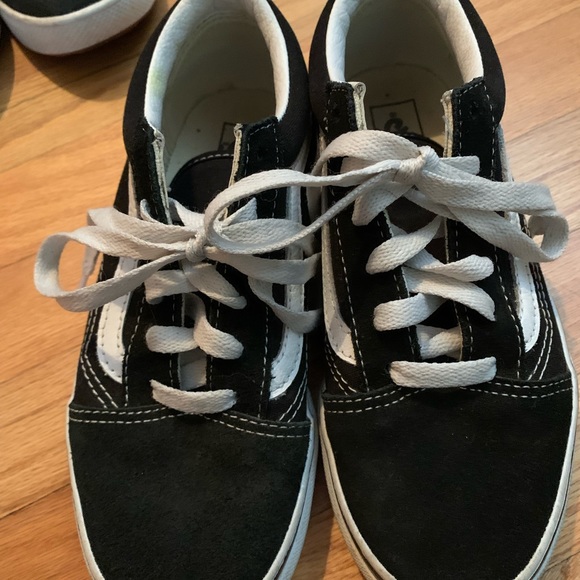 Youth vans - Picture 2 of 16